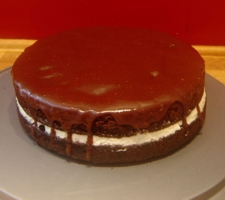 image of a chocolate cream cake