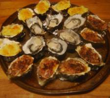image of an oyster platter